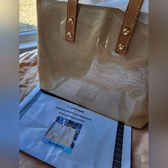 Louis Vuitton Reade PM Shimmering Gold Tote - Authencity Cert Included - Picture 11 of 12